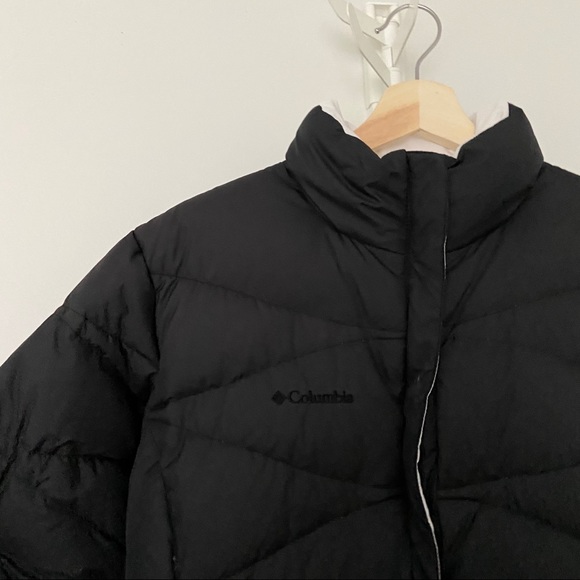 SOLD! COLUMBIA Reversible Black/White Puffer